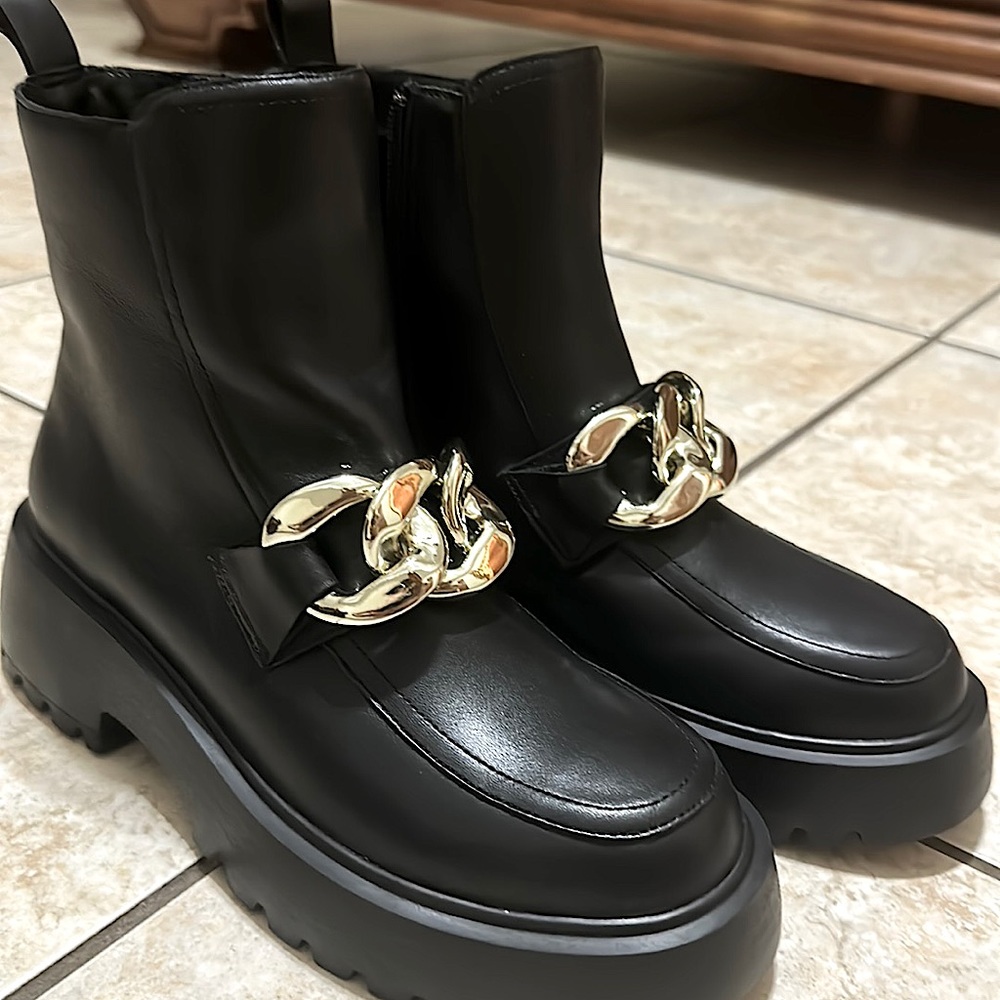 Steve Madden boots